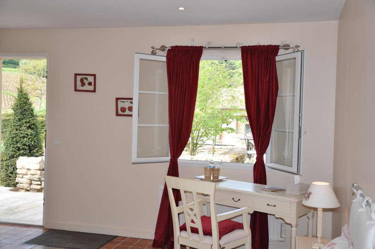 Domaine De La Combotte Bed & Breakfast Nantoux ภายนอก รูปภาพ