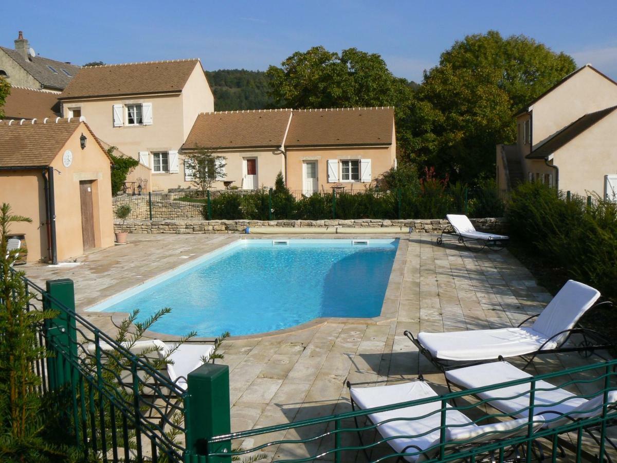 Domaine De La Combotte Bed & Breakfast Nantoux ภายนอก รูปภาพ